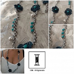 Collana con acciaio e lavorazione ad uncinetto